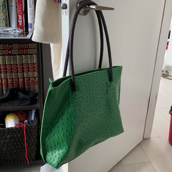 SOLD Green tote bag - Picture 2 of 4